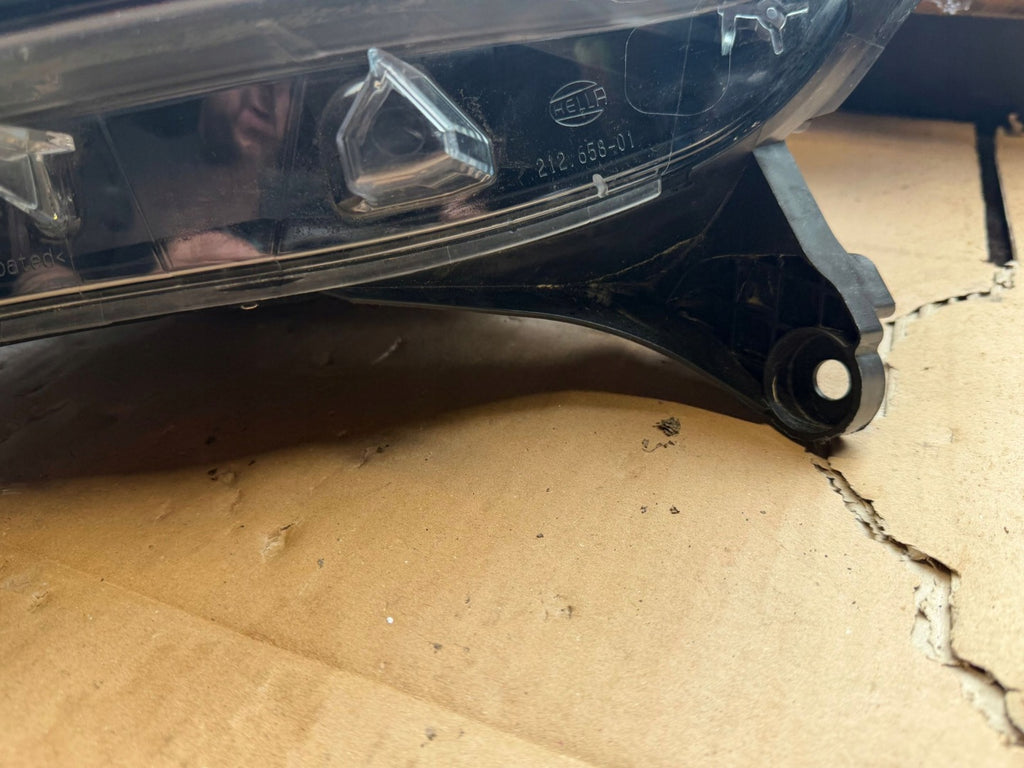 Frontscheinwerfer Renault Captur 260606152R Links Scheinwerfer Headlight SCH3032490828ju