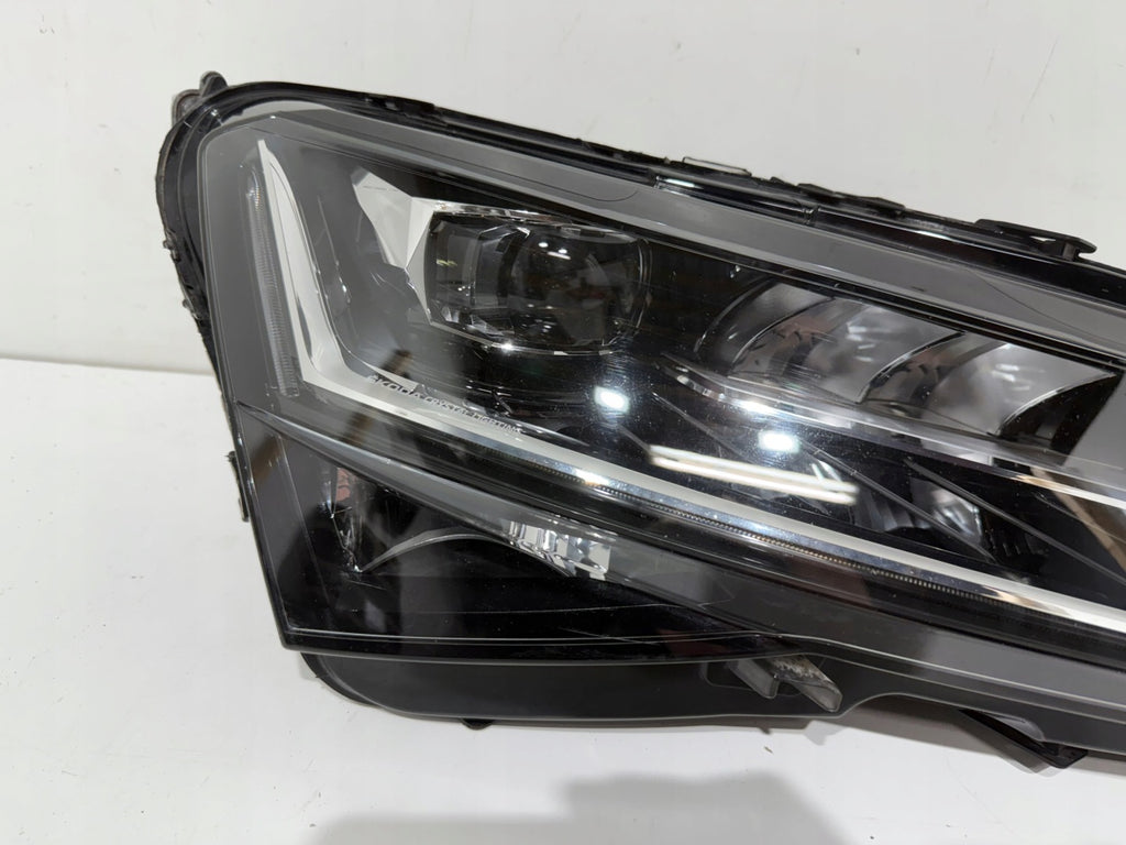 Frontscheinwerfer Skoda Superb III 3V1941016D Rechts Scheinwerfer Headlight SCH6960153557yl