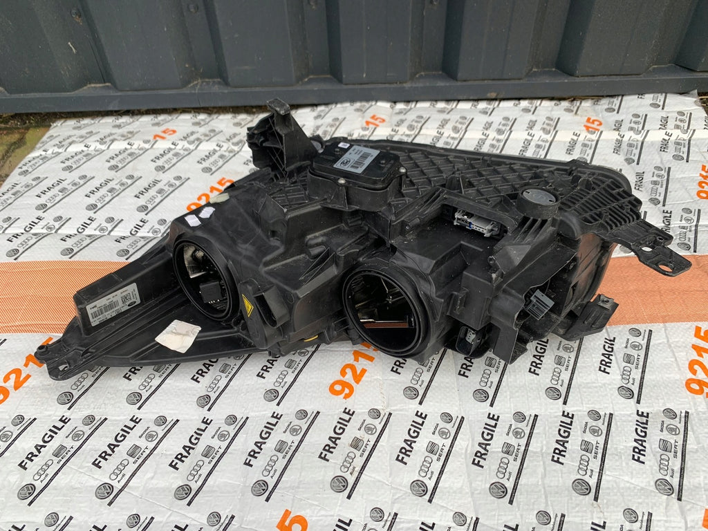 Frontscheinwerfer Ford Kuga GV4113D154AJ Xenon Rechts Scheinwerfer Headlight