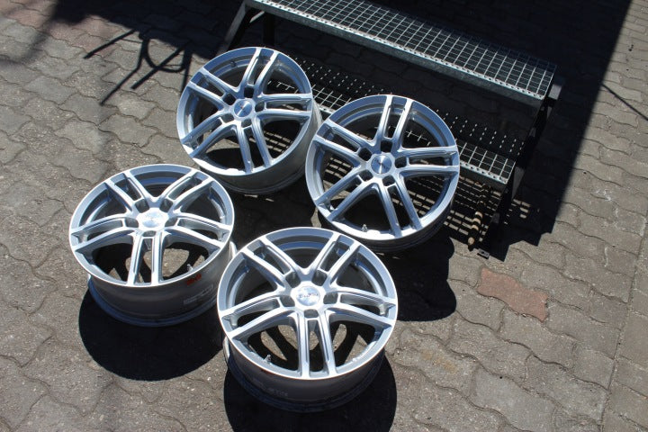 4x Alufelge 17 Zoll 7.0" 5x114.3 50ET Glanz Silber KBA-51743- Hyundai I Z FEL4641997346iw