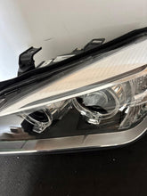 Laden Sie das Bild in den Galerie-Viewer, Frontscheinwerfer BMW X1 F48 90020685 729026707 Xenon Rechts oder Links SCH9705894163zn