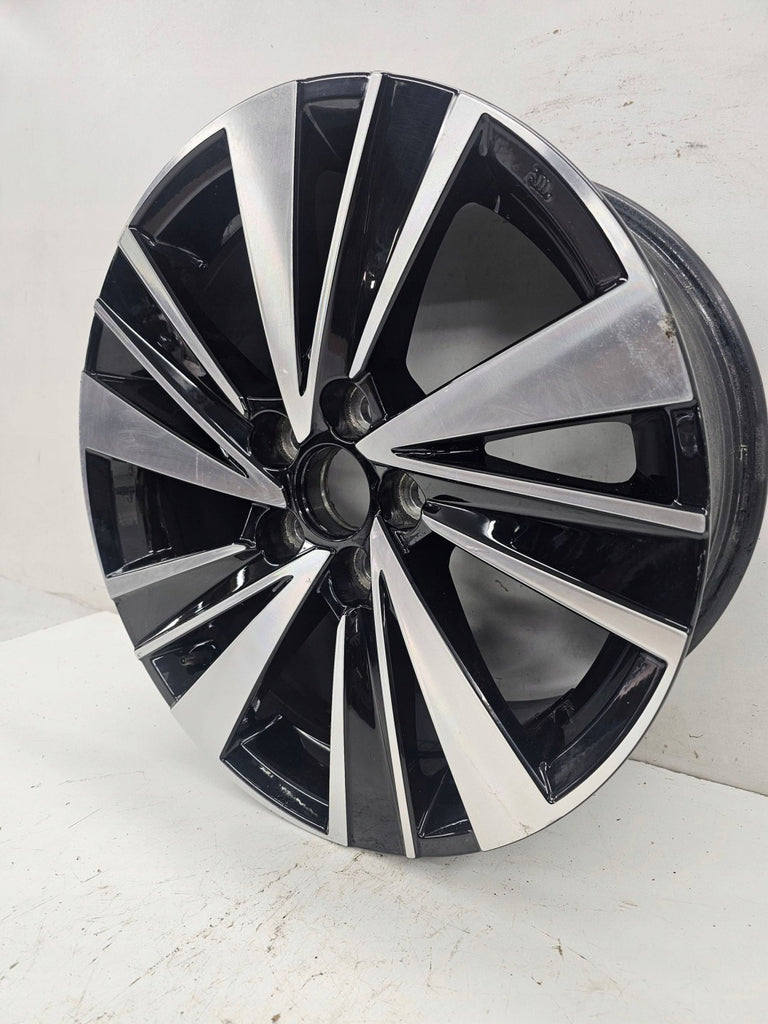 1x Alufelge 17 Zoll 5x114.3 Toyota Corolla Rim Wheel FEL9562908128jt