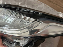 Laden Sie das Bild in den Galerie-Viewer, Frontscheinwerfer Honda Hr-V Logo 33150T7AG51 LED Links Scheinwerfer Headlight