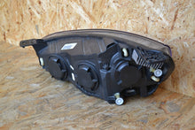 Laden Sie das Bild in den Galerie-Viewer, Frontscheinwerfer Ford Focus JX7B-13W029-CE Rechts Scheinwerfer Headlight