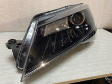 Load image into Gallery viewer, Frontscheinwerfer Skoda Superb III 3V1941015A Xenon Links Scheinwerfer Headlight SCH6818285289el