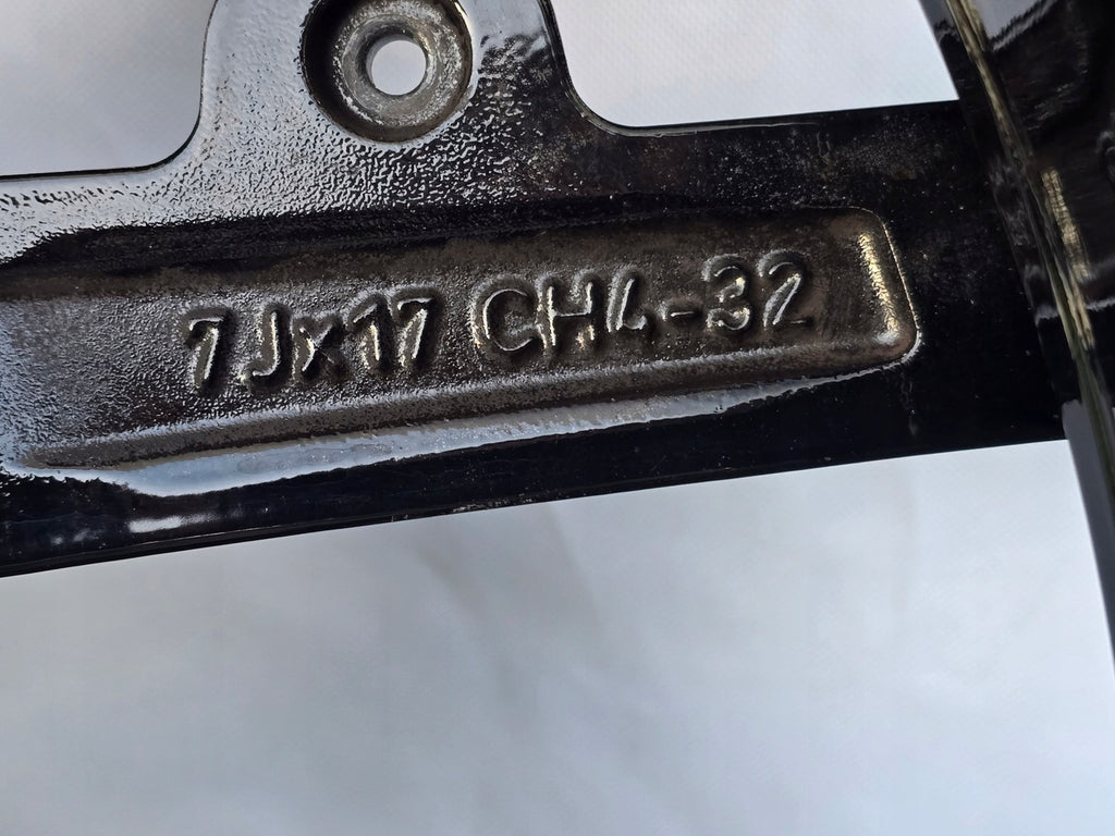 1x Alufelge 17 Zoll 7.0" 4x108 32ET 9825165080 Peugeot Rim Wheel