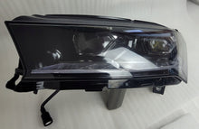 Laden Sie das Bild in den Galerie-Viewer, Frontscheinwerfer Skoda Enyaq IV 5LB941015H Links Scheinwerfer Headlight SCH4101836714af