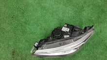 Laden Sie das Bild in den Galerie-Viewer, Frontscheinwerfer BMW 1 F21 F20 1EL010741-21 Xenon Links Scheinwerfer Headlight