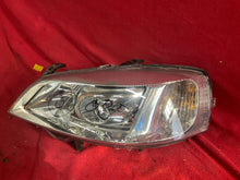 Laden Sie das Bild in den Galerie-Viewer, Frontscheinwerfer Opel Astra G 24406561 Xenon Links Scheinwerfer Headlight