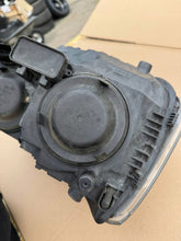 Load image into Gallery viewer, Frontscheinwerfer VW Transporter Caravelle 7E1941015C Links Headlight SCH3549005965ia