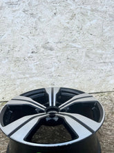 Laden Sie das Bild in den Galerie-Viewer, 1x Alufelge 18 Zoll 8.0&quot; 5x112 A2064014000 Mercedes-Benz W206 Rim Wheel