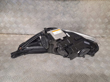 Laden Sie das Bild in den Galerie-Viewer, Frontscheinwerfer Ford Focus F1EB-13D154-AE Xenon Rechts Scheinwerfer Headlight SCH8252485731ie