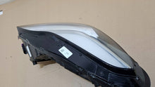Laden Sie das Bild in den Galerie-Viewer, Frontscheinwerfer Tesla Model 3 1077376-00-C Rechts Scheinwerfer Headlight