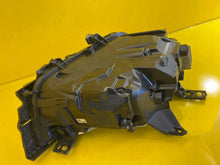Laden Sie das Bild in den Galerie-Viewer, Frontscheinwerfer Opel Astra L 9852849880 Full LED Ein Stück (Rechts oder Links) SCH1937319248vx