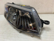 Laden Sie das Bild in den Galerie-Viewer, Frontscheinwerfer Skoda Octavia III 5E1941016B Xenon Rechts Headlight SCH7760761381zg