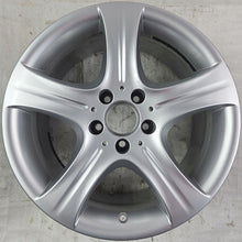 Laden Sie das Bild in den Galerie-Viewer, 1x Alufelge 17 Zoll 8.5&quot; 5x112 48ET A2124015902 Mercedes-Benz W212 Rim Wheel