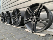 Laden Sie das Bild in den Galerie-Viewer, 4x Alufelge 18 Zoll 8.0" 5x112 40ET Audi A3 Rim Wheel FEL4491698197as