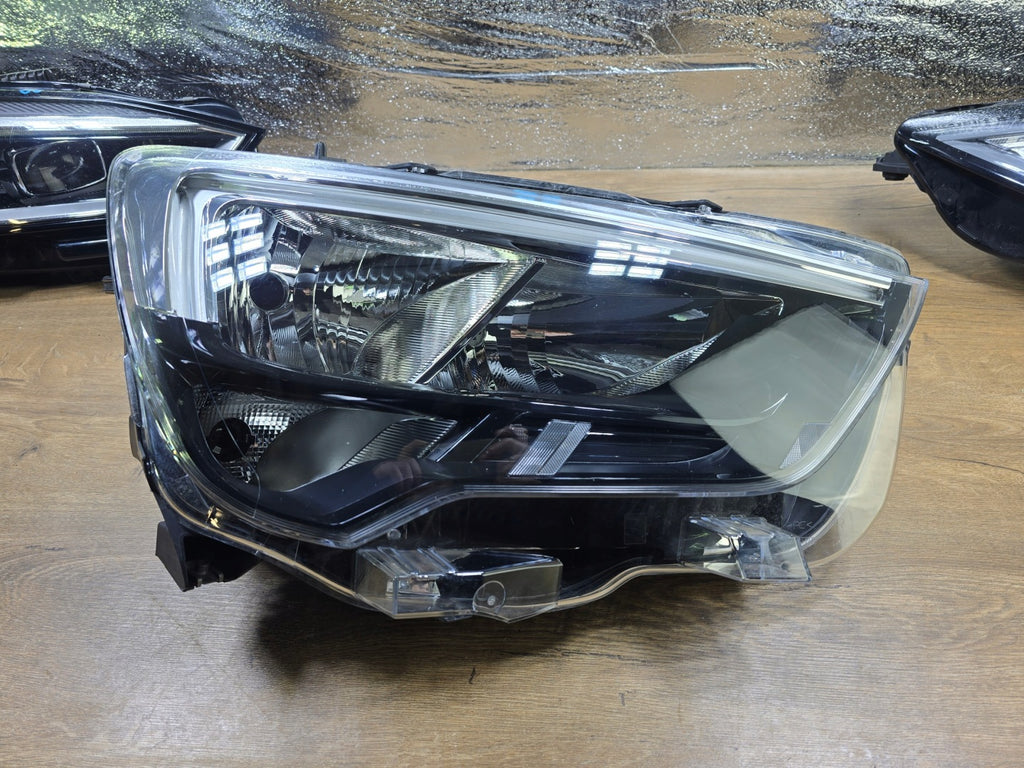 Frontscheinwerfer Opel E Combo 9816825980 Rechts Scheinwerfer Headlight SCH9352255272ty
