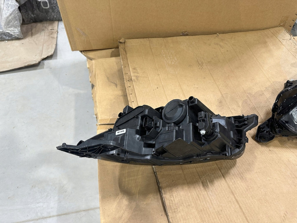 Frontscheinwerfer Peugeot 2008 9833036180 9833036380 LED Rechts oder Links