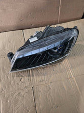 Laden Sie das Bild in den Galerie-Viewer, Frontscheinwerfer Skoda Superb III 3V1941015B Links Scheinwerfer Headlight SCH4236580477ma