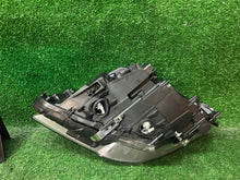 Laden Sie das Bild in den Galerie-Viewer, Frontscheinwerfer BMW F10 1EL01013152 A87271912 Rechts Scheinwerfer Headlight SCH7220173428wc