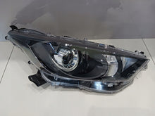 Laden Sie das Bild in den Galerie-Viewer, Frontscheinwerfer Toyota 4 Yaris 81130-K0060 LED Rechts Scheinwerfer Headlight SCH1240558621rm