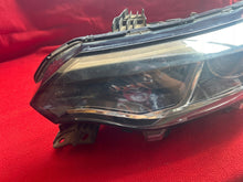 Laden Sie das Bild in den Galerie-Viewer, Frontscheinwerfer Renault 1011-500403 LED Links Scheinwerfer Headlight