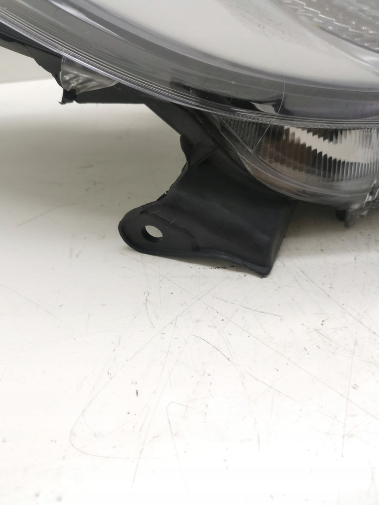 Frontscheinwerfer Toyota 4 Yaris LED Rechts Scheinwerfer Headlight