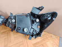 Laden Sie das Bild in den Galerie-Viewer, Frontscheinwerfer Mazda Cx5 KA1F51040C Ein Stück (Rechts oder Links) Headlight SCH7090311186xr