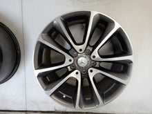 Laden Sie das Bild in den Galerie-Viewer, 4x Alufelge 18 Zoll 9.0" 5x112 53ET Glanz Graphit A2134010400 Mercedes-Benz FEL6956598419ht