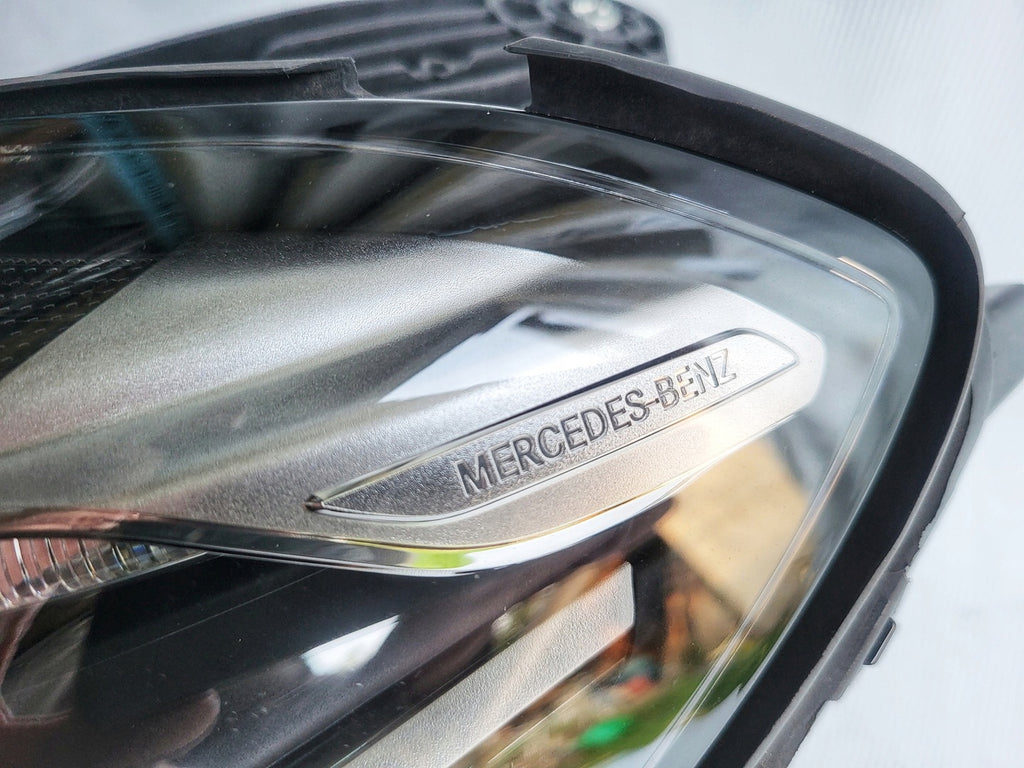 Frontscheinwerfer Mercedes-Benz Slc R172 A1729063501 LED Rechts oder Links