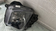 Laden Sie das Bild in den Galerie-Viewer, Frontscheinwerfer Hyundai Tucson N7921-12010 Links Scheinwerfer Headlight