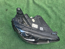 Laden Sie das Bild in den Galerie-Viewer, Frontscheinwerfer Mercedes-Benz W213 A2139068409 Full LED Rechts Headlight SCH8299257227kj