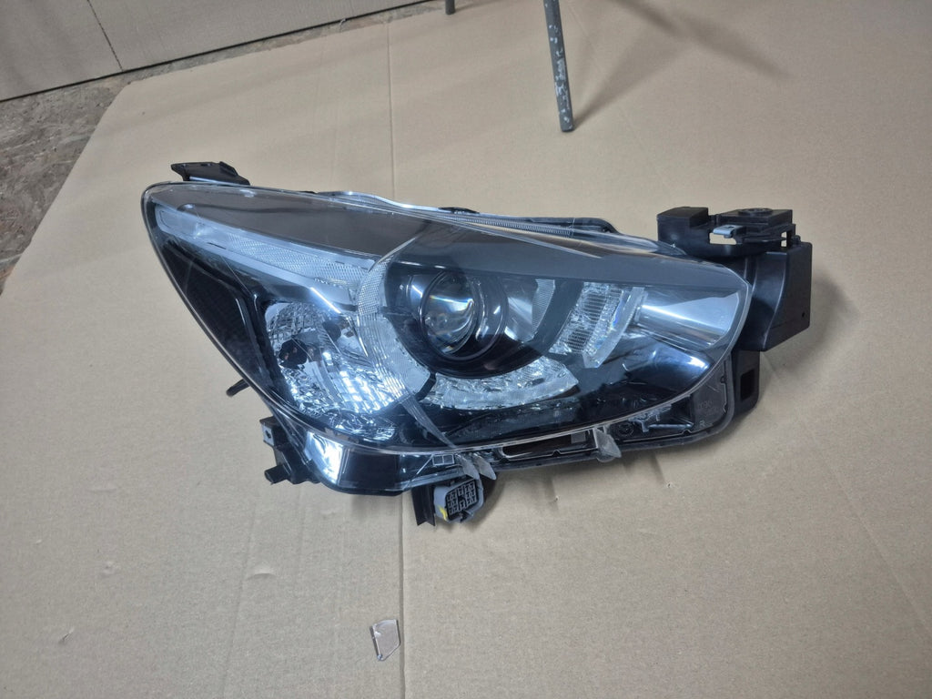 Frontscheinwerfer Mazda II D09K-51030 Rechts Scheinwerfer Headlight SCH7316106014ff