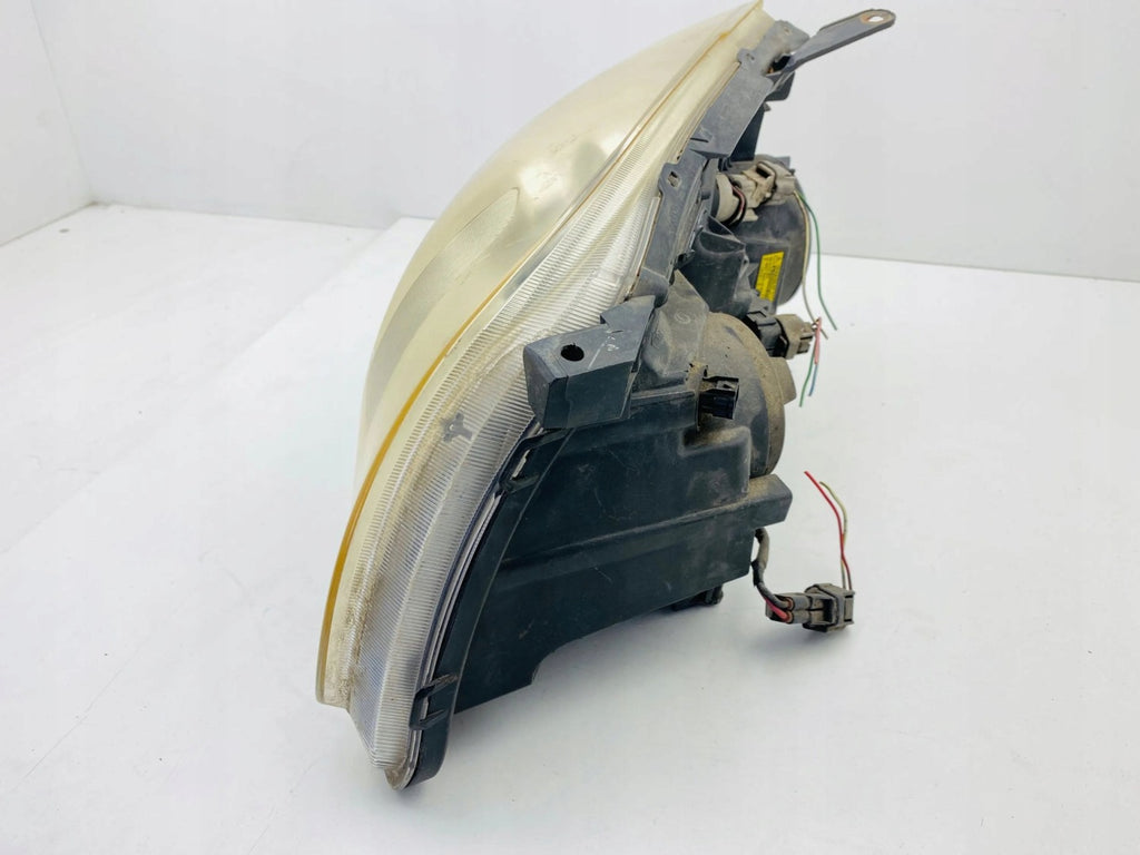 Frontscheinwerfer Toyota Avensis 9922680008 Rechts Scheinwerfer Headlight SCH6136101965zl