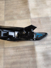 Laden Sie das Bild in den Galerie-Viewer, Frontscheinwerfer Hyundai Santa I Fe IV 92207S1000 Ein Stück (Rechts oder Links)