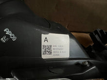 Laden Sie das Bild in den Galerie-Viewer, Frontscheinwerfer Mazda 3 Bm BHR151030 89722543032022128 Rechts Headlight SCH9883456702ca