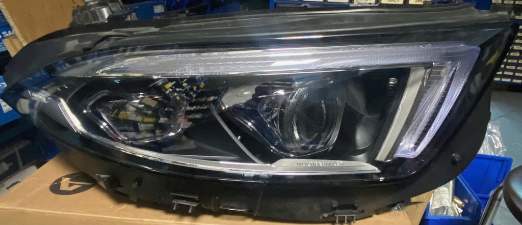 Frontscheinwerfer Mercedes-Benz Cls A2579069602 LED Rechts Headlight