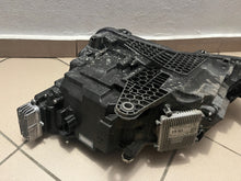 Laden Sie das Bild in den Galerie-Viewer, Frontscheinwerfer Skoda Superb III 3V1941016D Rechts Scheinwerfer Headlight SCH8764000556xs