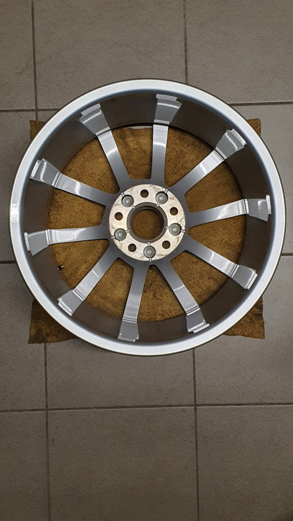 1x Alufelge 17 Zoll 7.5" 5x112 36ET Glanz Silber 4K0601025 Audi A6 Rim Wheel FEL9466600205to