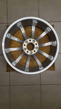 Load image into Gallery viewer, 1x Alufelge 17 Zoll 7.5" 5x112 36ET Glanz Silber 4K0601025 Audi A6 Rim Wheel FEL9466600205to