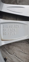Laden Sie das Bild in den Galerie-Viewer, 1x Alufelge 17 Zoll 6.5" 5x112 41ET 3V0601025 Skoda Superb III Octavia Rim Wheel FEL1265180486qv