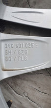 Laden Sie das Bild in den Galerie-Viewer, 1x Alufelge 17 Zoll 6.5" 5x112 41ET 3V0601025 Skoda Superb III Octavia Rim Wheel FEL1265180486qv