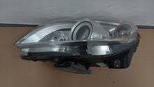 Laden Sie das Bild in den Galerie-Viewer, Frontscheinwerfer Mercedes-Benz W245 W169 A1698208361 A1698209826 Xenon Links SCH1776851994jj