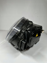Laden Sie das Bild in den Galerie-Viewer, Frontscheinwerfer VW Beetle 5C2941031D Links Scheinwerfer Headlight SCH5790861901in