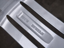 Load image into Gallery viewer, 1x Alufelge 19 Zoll 9.0" 5x112 33ET Glanz Silber 8T0601025T Audi A5 Rim Wheel FEL9704384742oq