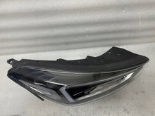 Laden Sie das Bild in den Galerie-Viewer, Frontscheinwerfer Hyundai Tucson 92102-D7700 LED Rechts Scheinwerfer Headlight