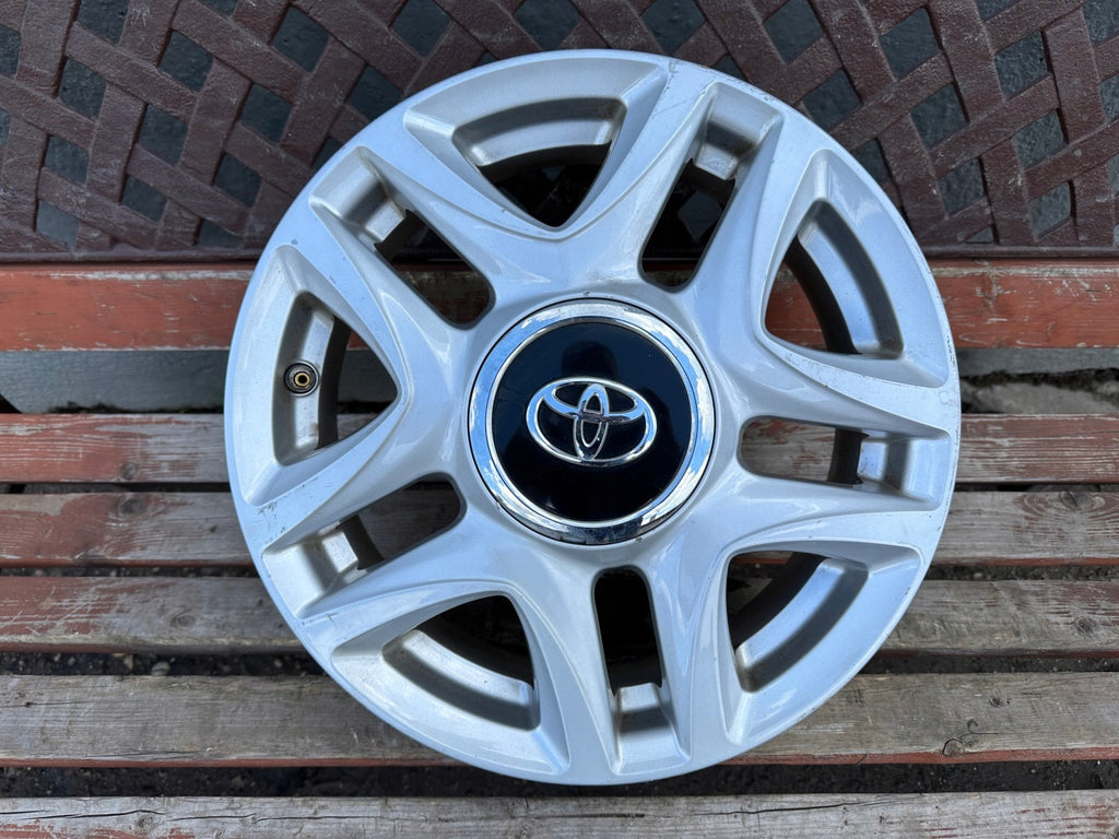 1x Alufelge 15 Zoll 5.0" 4x100 39ET Glanz Silber HL49431BM Toyota Yaris FEL7113577703wq