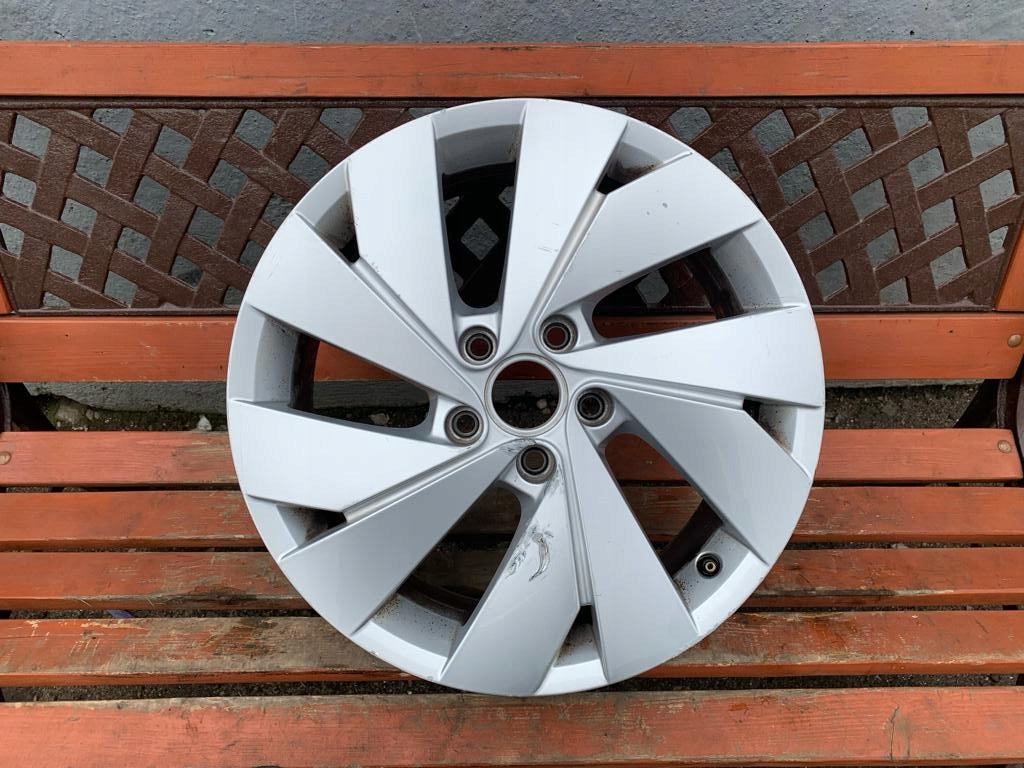 1x Alufelge 17 Zoll 6.5" 5x112 46ET Glanz Silber 5H0601025B VW Golf Viii FEL6330796230tb