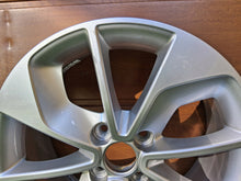 Load image into Gallery viewer, 1x Alufelge 16 Zoll 6.5" 4x100 44ET 403009007R Renault Clio Iv Rim Wheel FEL4500353693ro
